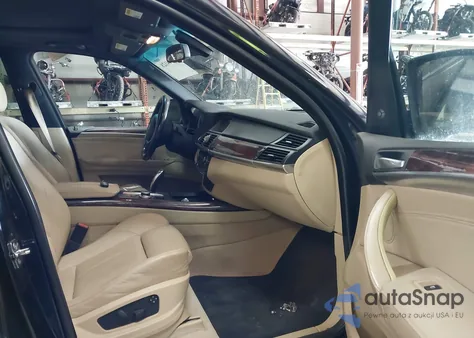 2007 BMW X5 4.8I from USA, damaged, VIN 4USFE83507LY64213